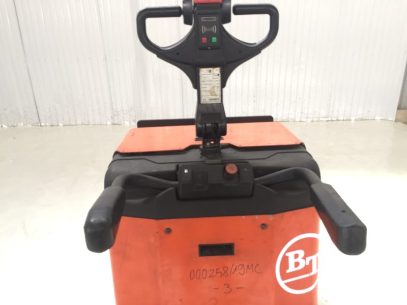 Xe nâng điện đứng lái BT 2 tấn - Ảnh 2