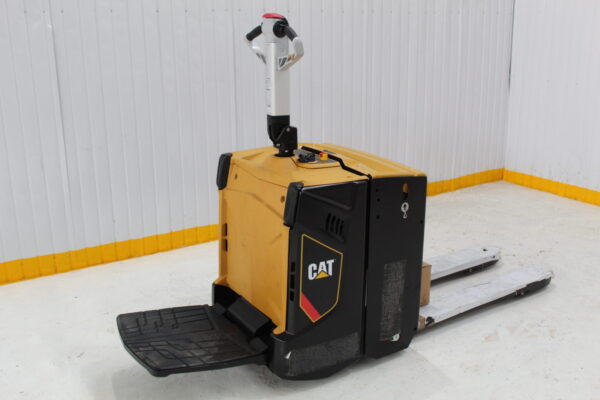 Xe nâng điện đứng lái CAT 2 tấn