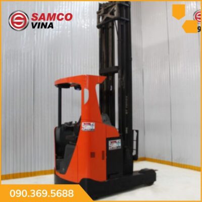 Xe nâng đứng lái kệ kho Reach Truck BT 1.6 tấn