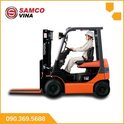 Xe nâng điện ngồi lái Toyota 1.5 tấn