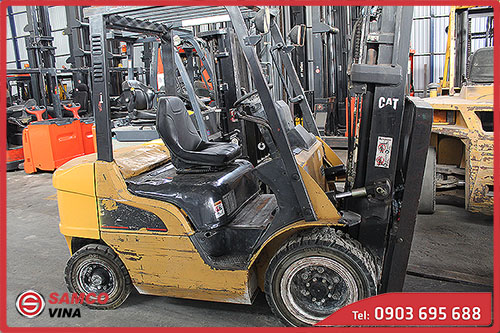Xe nâng dầu cũ Caterpillar 2.5 tấn - Ảnh 6