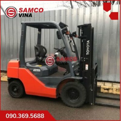 Xe nâng dầu Toyota 2.5 tấn 8FD25