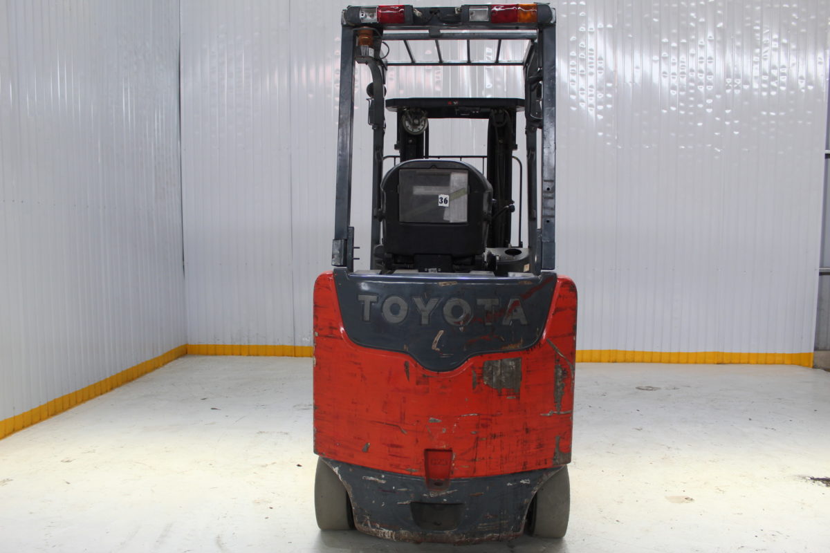 Xe nâng điện ngồi lái cũ Toyota 2.5 tấn - Ảnh 4