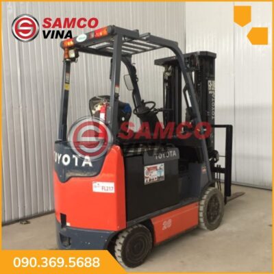 Xe nâng điện ngồi lái Toyota 2.8 tấn