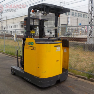 Xe nâng điện Komatsu 2 tấn đứng lái có giá thành hợp lý