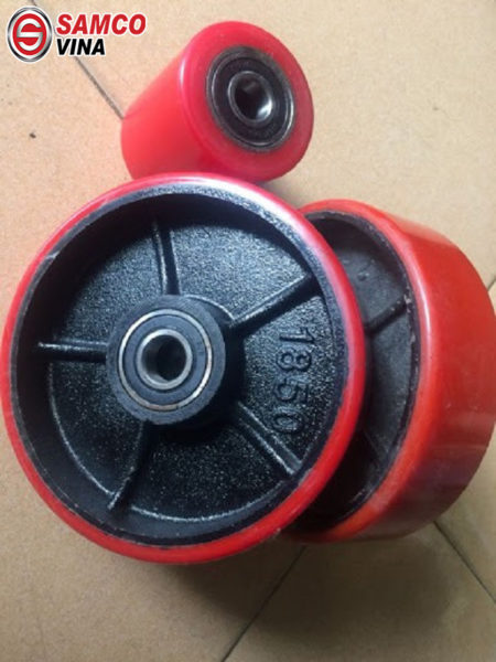 bánh xe nâng 3 tấn