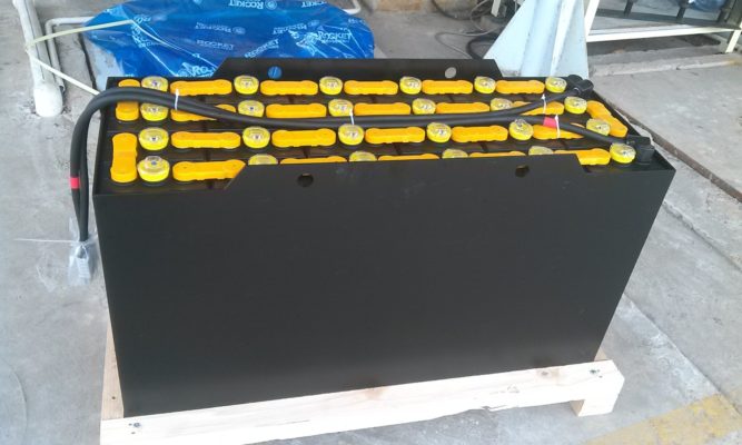 Bình điện xe nâng Rocket