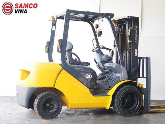 giá xe nâng đầu komatsu 3 tấn mới