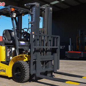 khung nâng xe nâng điện 2.5 tấn komatsu