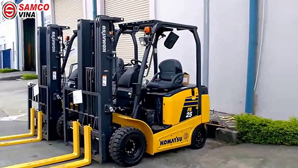 Xe nâng điện tiết kiệm nhiên liệu và hiệu quả công việc cao