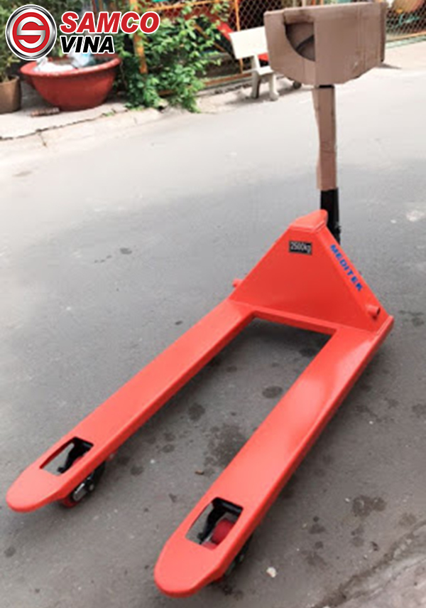 lưu ý sử dụng xe nâng tay thấp 2.5 tấn