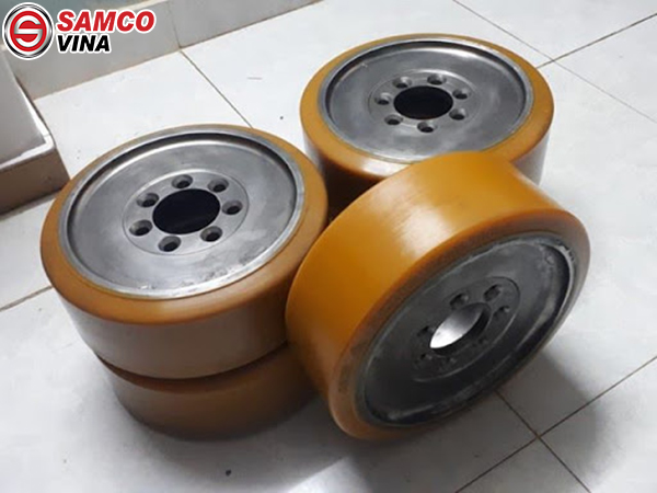 ưu điểm bánh xe nâng điện