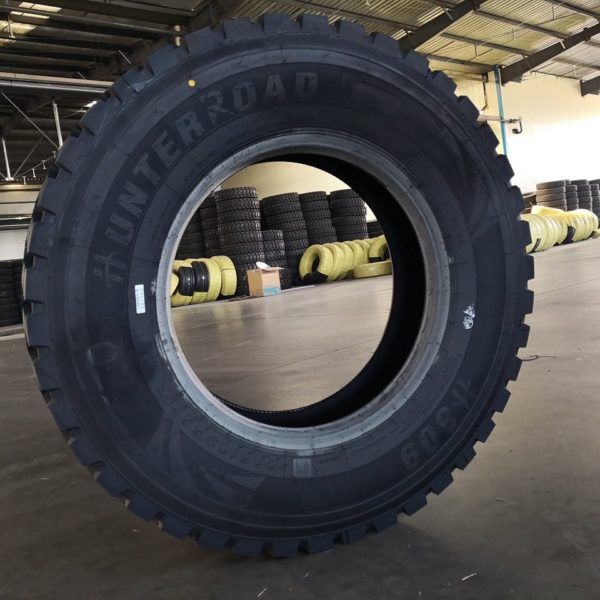 tiêu chí chọn lốp xe container