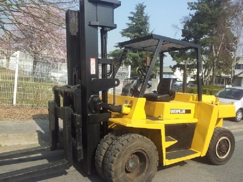 Xe nâng cũ Caterpillar 7 tấn DP70 (Diesel) - Ảnh 2