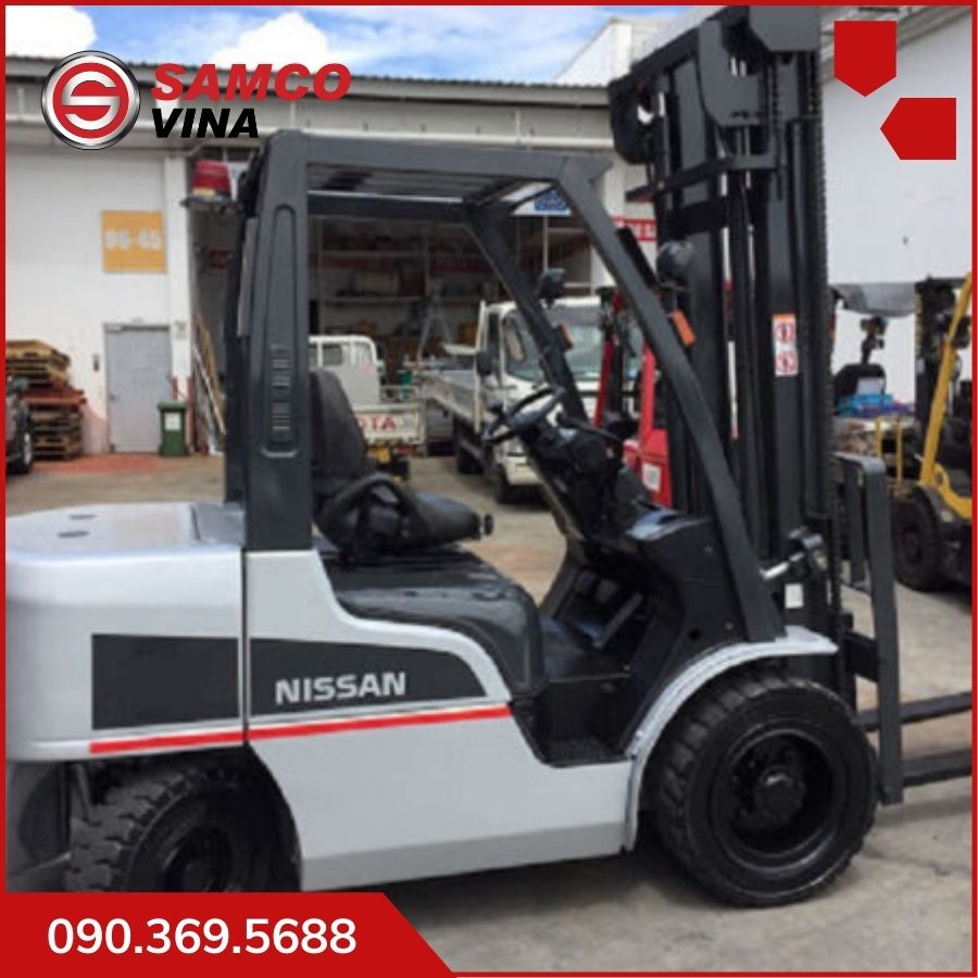 Xe nâng Nissan