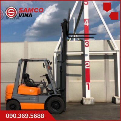 Xe nâng dầu Toyota 2 tấn 6FD20