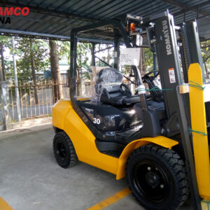 xe nâng dầu komatsu 3 tấn FD30T-17