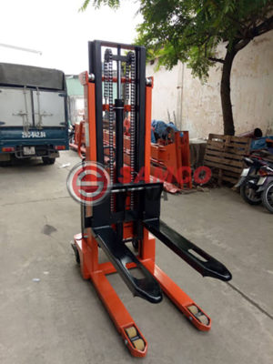 Xe nâng tay cao Niuli HS1520