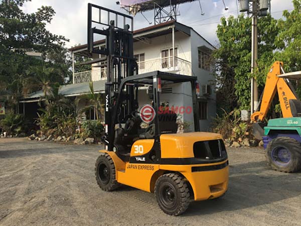Xe nâng dầu Yale 15-35MX - Ảnh 2