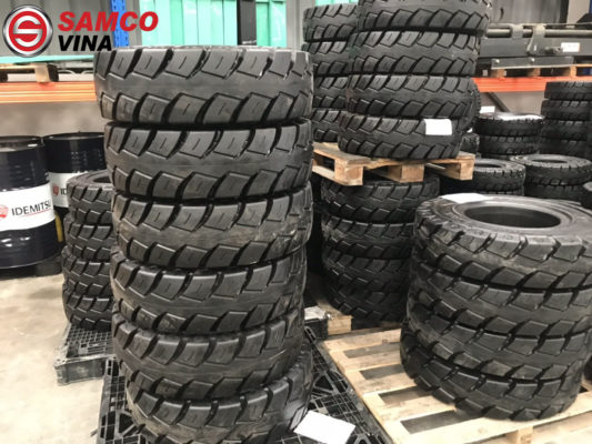 mua lốp xe nâng cũ