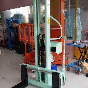 Xe nâng bán tự động OPK SD1500-15