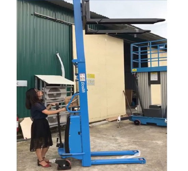 Xe nâng bán tự động 1.5 tấn CTD1530 cao 3m - Ảnh 4