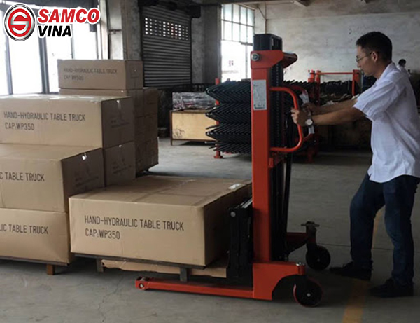 cách sử dụng xe nâng tay cao