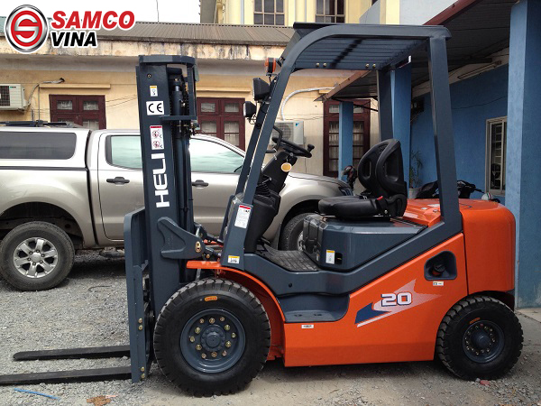 cải tiến xe nâng dầu 2 tấn