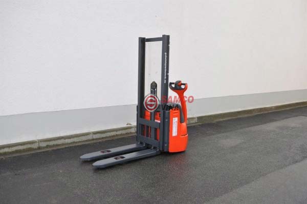 Xe nâng tay cao Linde L10-L14C (Series 1169)