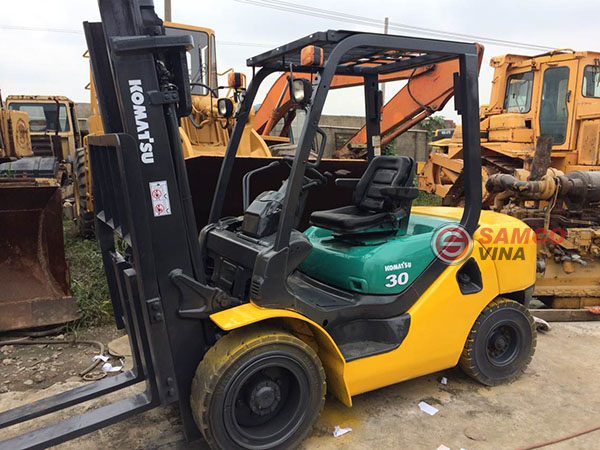 Cho thuê xe nâng điện, xe nâng dầu Komatsu