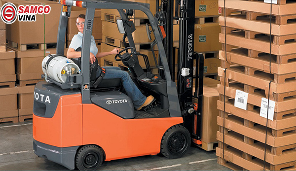 lưu ý khi dừng đỗ xe nâng