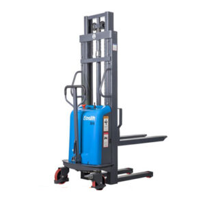 Xe Nâng bán tự động CTD1530
