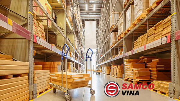 Có nên mua xe nâng tay không