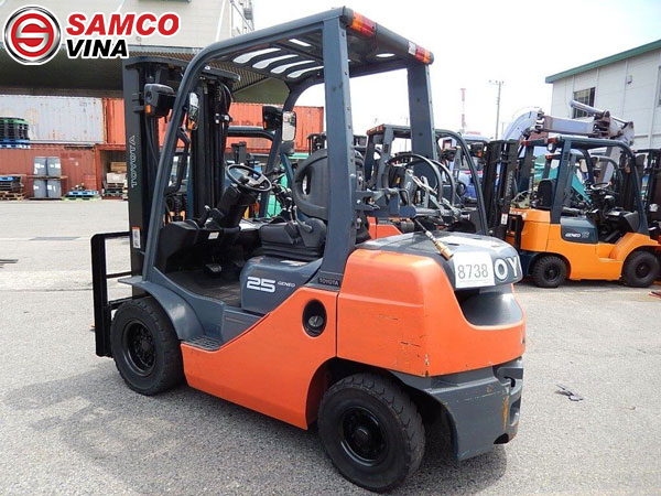 ưu nhược điểm khi mua xe nâng cũ