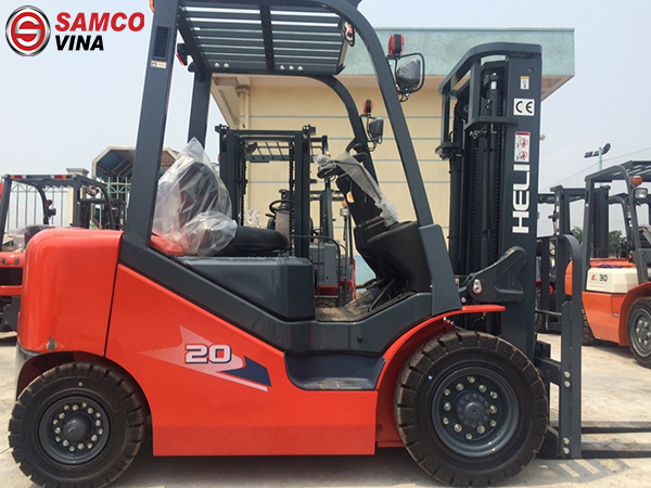 Xe nâng dầu Diesel Heli Trung Quốc