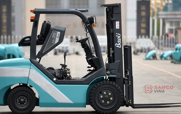 Xe nâng trọng tải lớn Trung Quốc