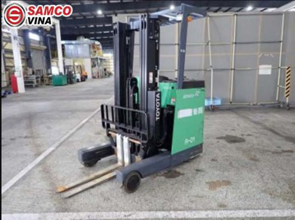 Xe nâng đứng cũ Toyota hiệu suất cao
