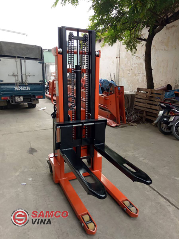 Xe nâng cao tay mang đến nhiều ưu điểm vượt trội