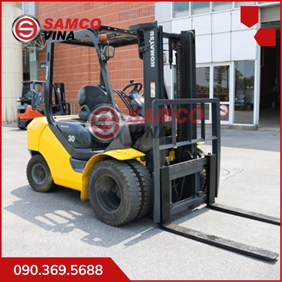 Xe nâng dầu cũ Komatsu 3 tấn FD30T-17