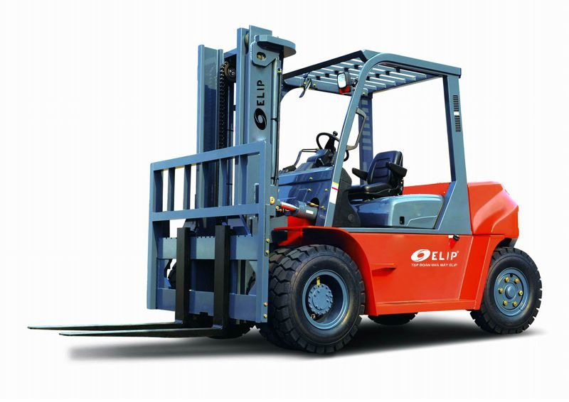 xe nâng động cơ đốt trong tiếng Anh là gì