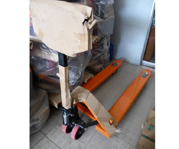 Xe nâng tay 2500kg chắc chắn, linh hoạt