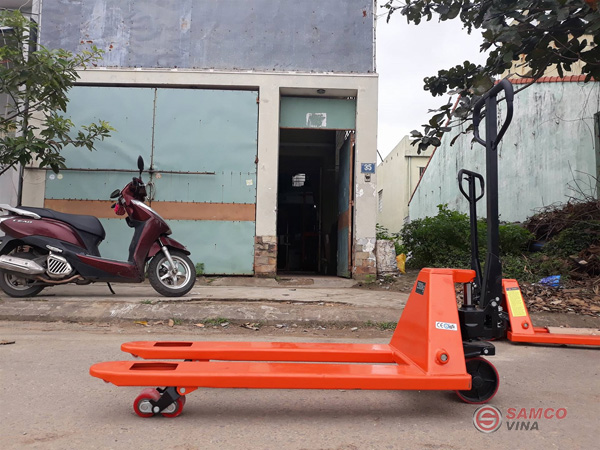 Thiết kế của xe nâng tay thấp