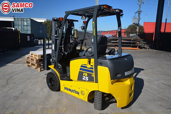 cho thuê xe nâng điện