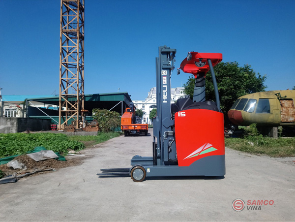 Xe nâng điện đứng lái trọng lượng lớn