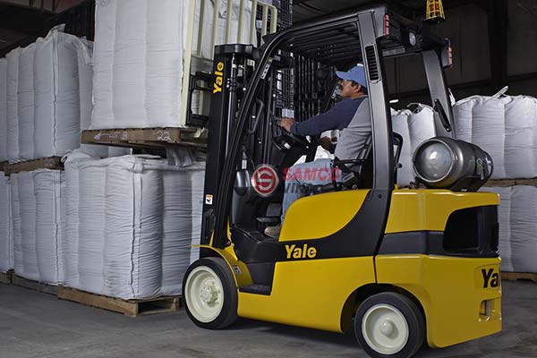 Xe nâng gas Yale GC 050LX