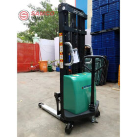 Xe nâng điện bán tự động chất lượng cao