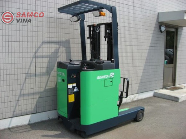 Xe nâng điện cũ được ứng dụng trong việc vận chuyển hàng hóa ở kho bãi