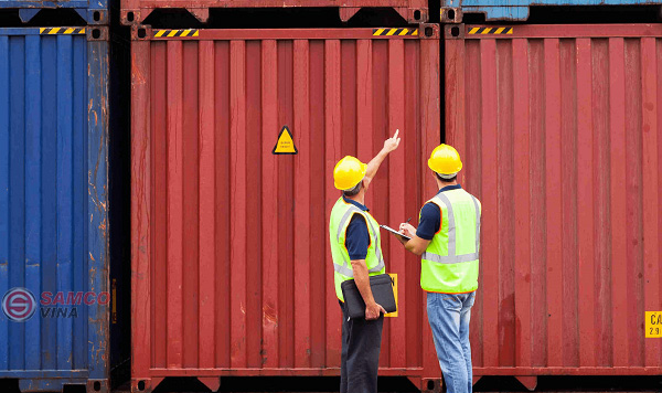Khi mua container cũ, bạn nên chọn công ty uy tín