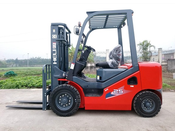 Dịch vụ cho thuê xe nâng dầu - SAMCO VINA