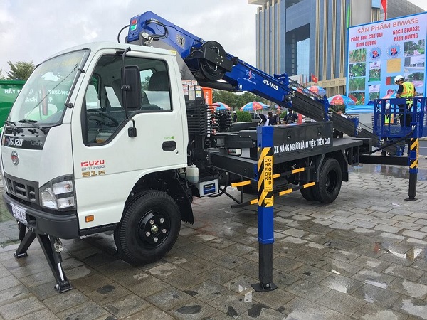 Xe nâng người Isuzu – Socage chiều cao làm việc 6m – 24m